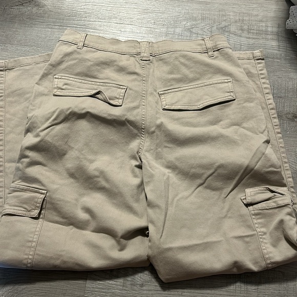 GARAGE WIDE LEG CARGO PANTS. - Picture 3 of 4